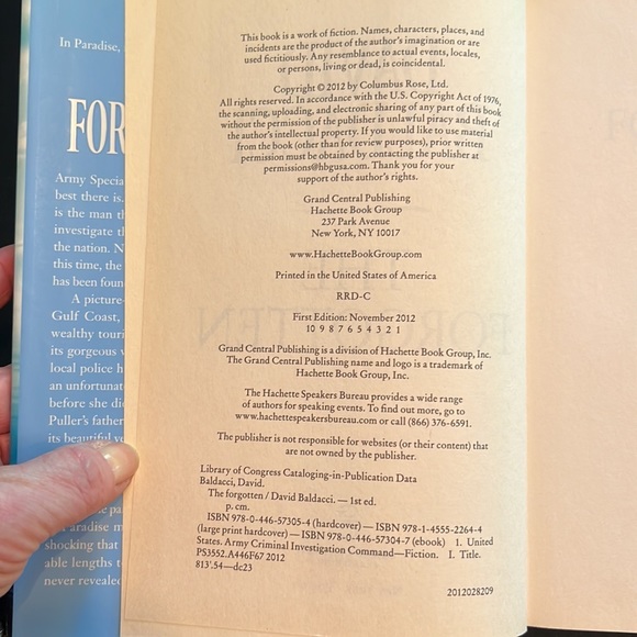 David Balducci hardcovers: The Forgotten & The Camel Club-excellent condition - Picture 9 of 11